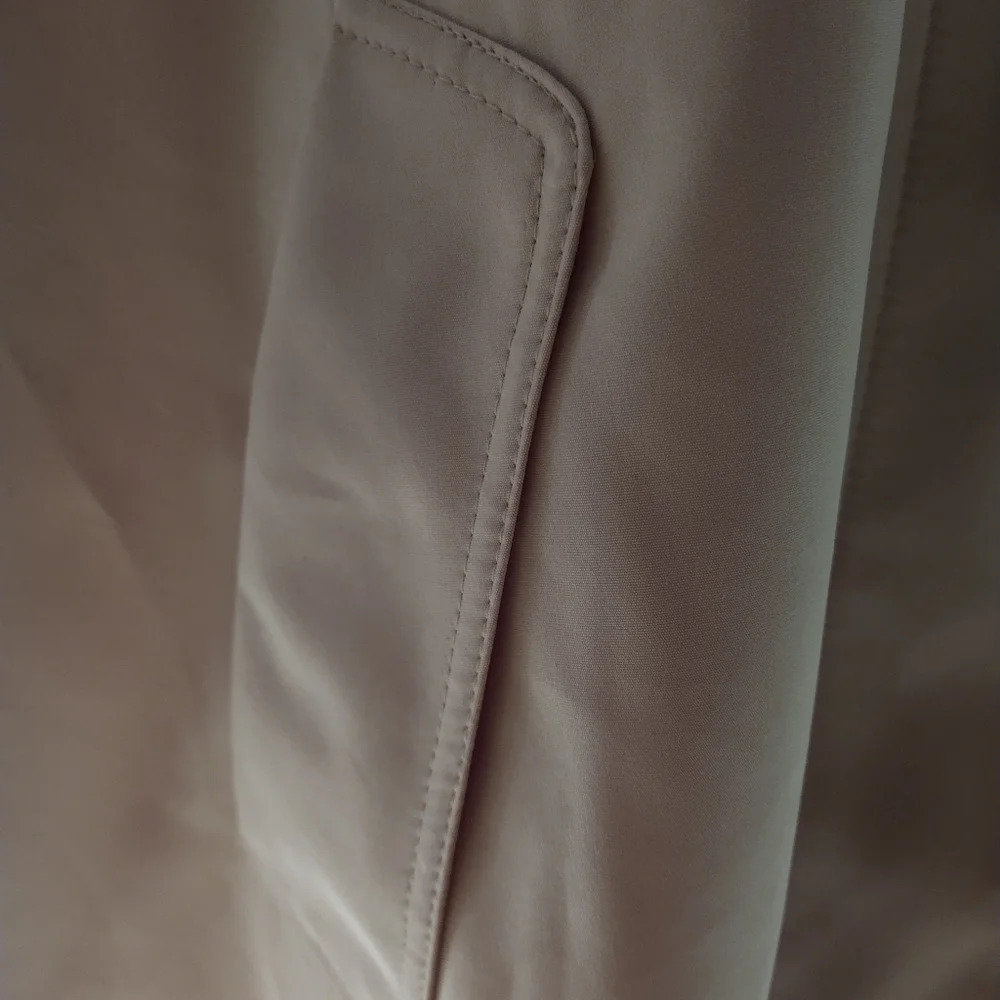 Gallery Hooded Trench Coat EUC - Picture 7 of 16